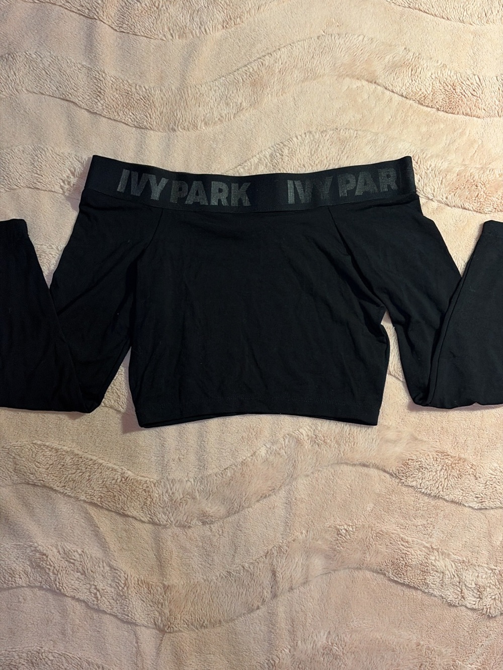 IVY PARK Black Off-Shoulder Bandeau Crop Top